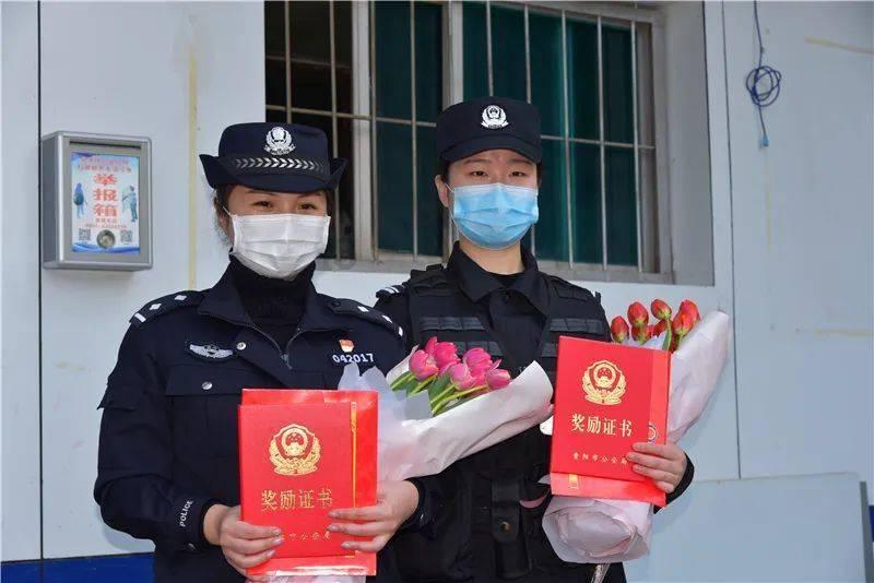 救援老画家