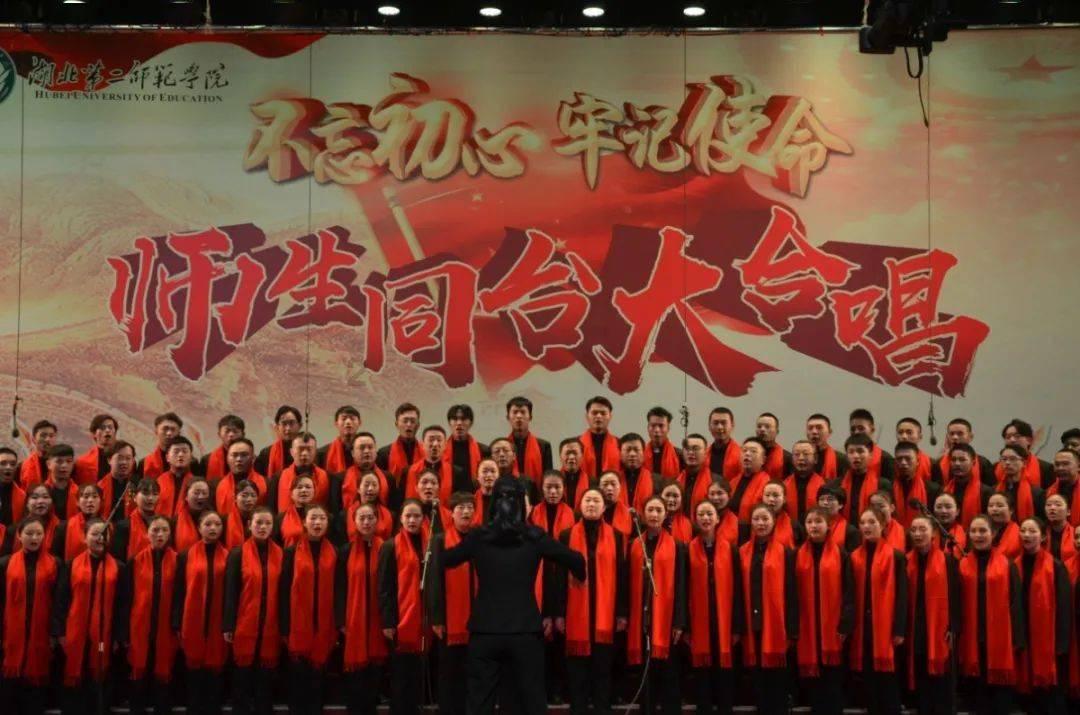重庆山火志愿者被无人机桨叶割伤，使用飞行无人机究竟有多危险呢？